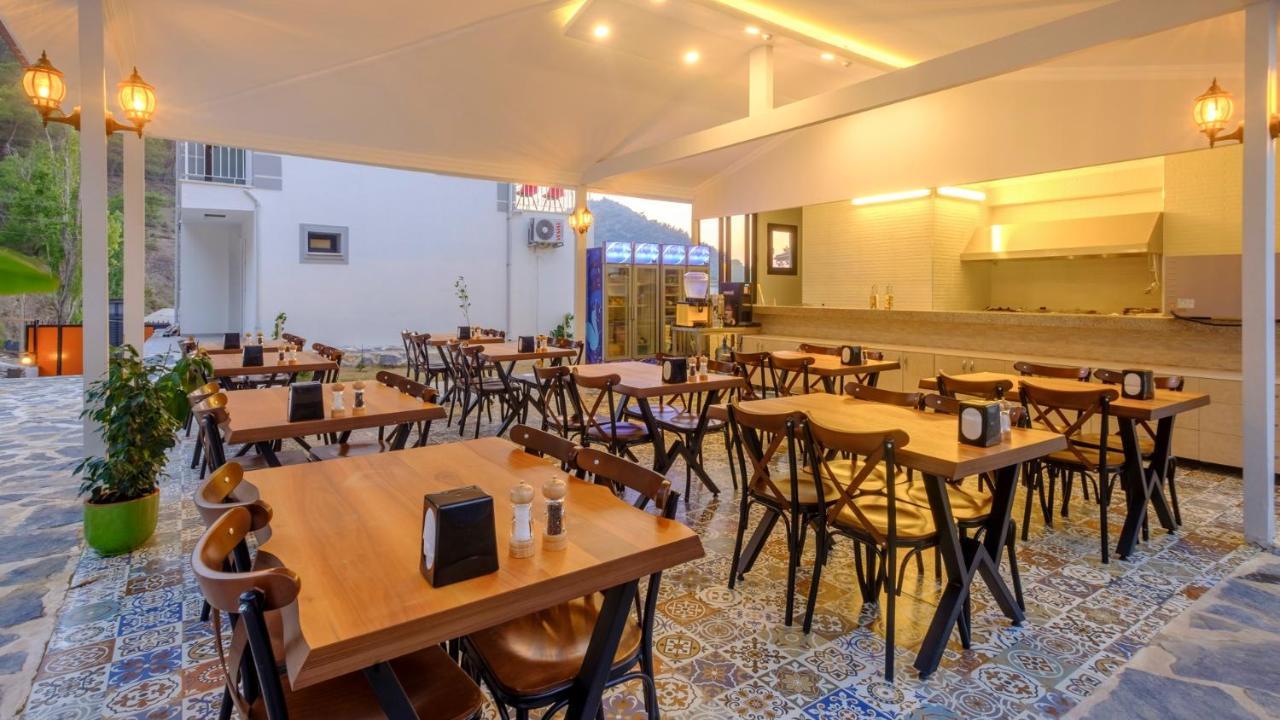 אולודניץ Monastery Suites Hotel (Adults Only) מראה חיצוני תמונה