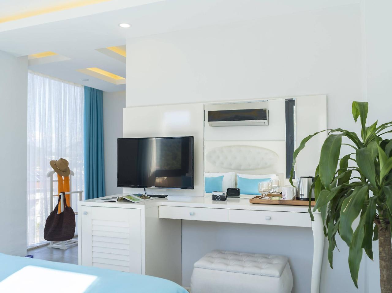 אולודניץ Monastery Suites Hotel (Adults Only) מראה חיצוני תמונה